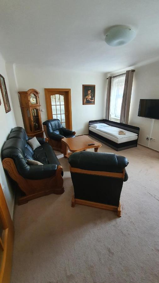 Apartment Pension Stark Františkovy Lázně Chambre photo