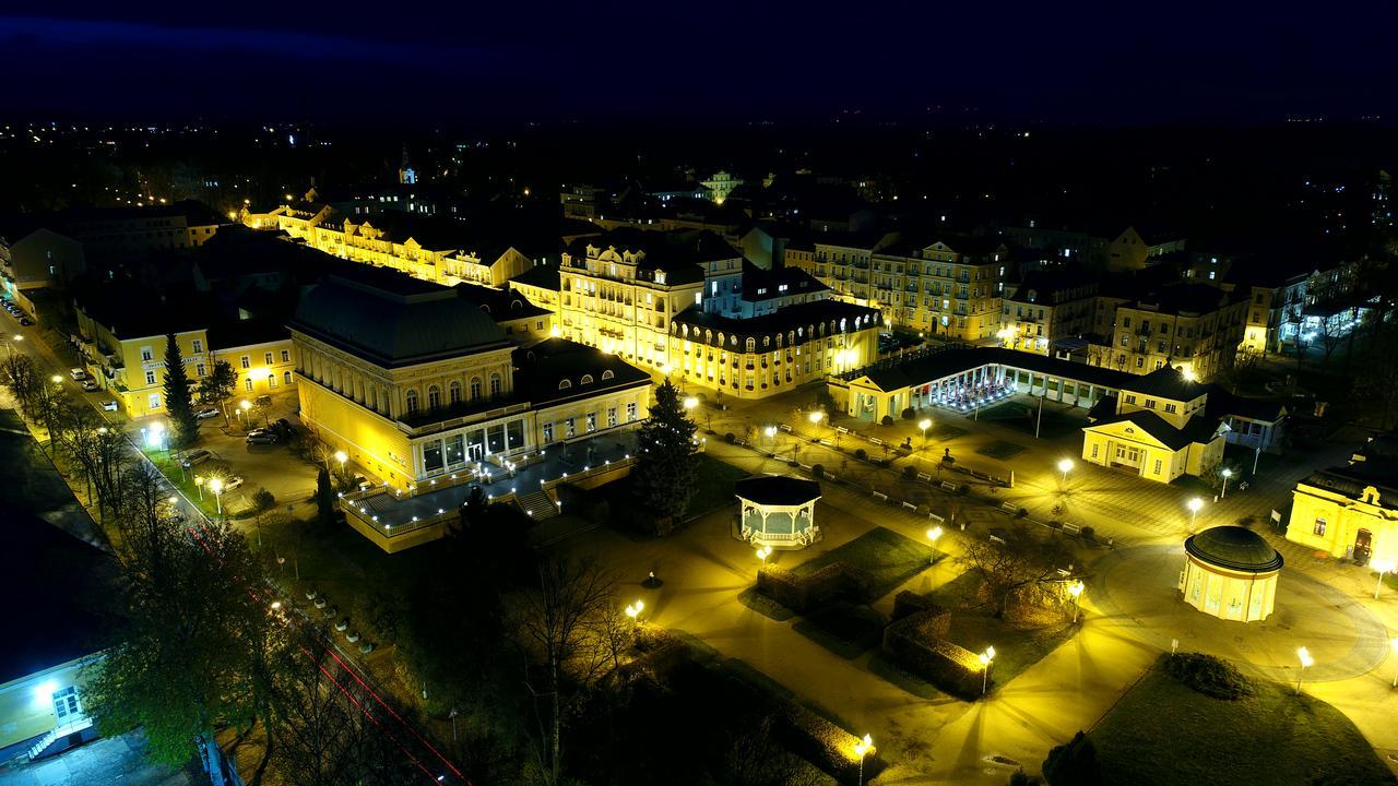 Apartment Pension Stark Františkovy Lázně Extérieur photo